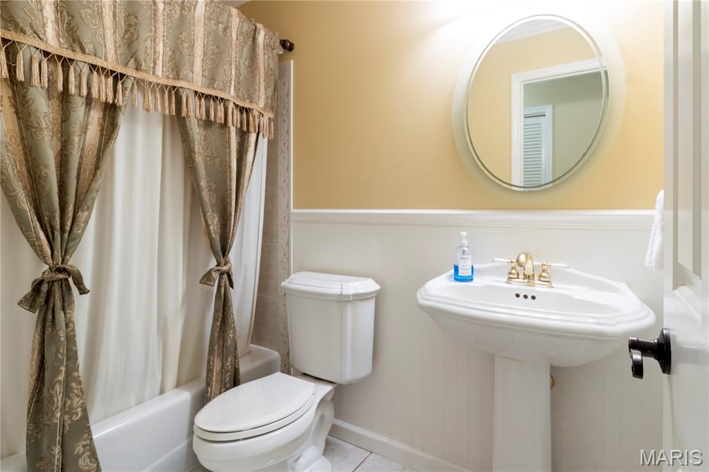 110 Summerset Lane Property Photo 18