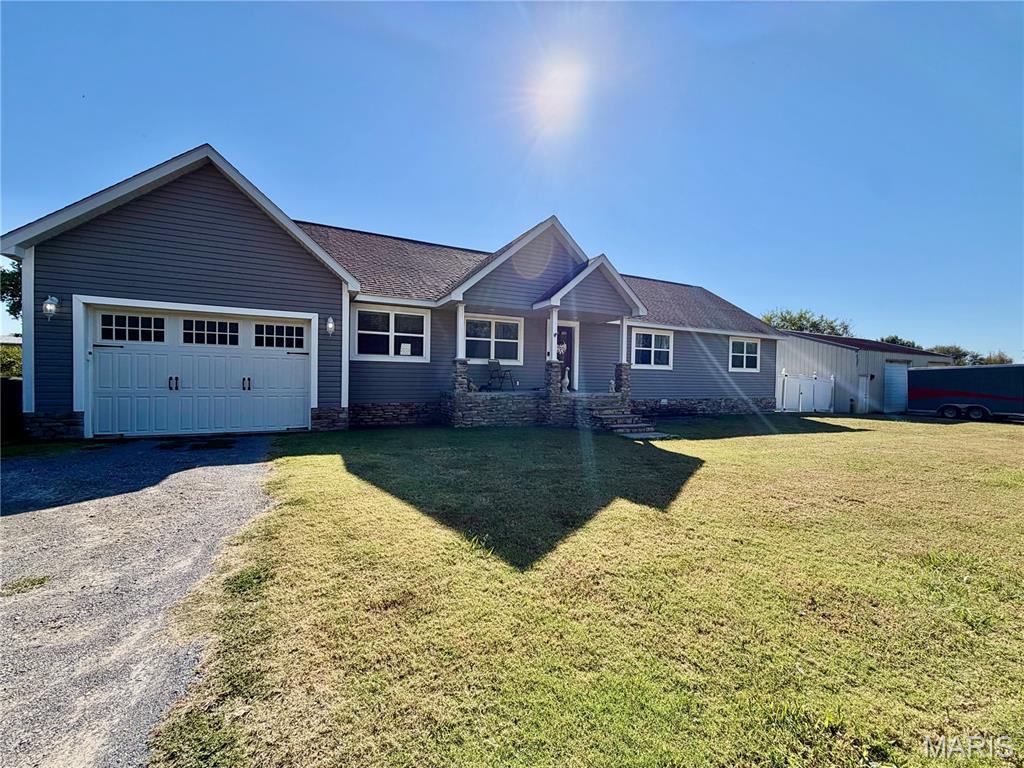19010 Albert Street Property Photo 1