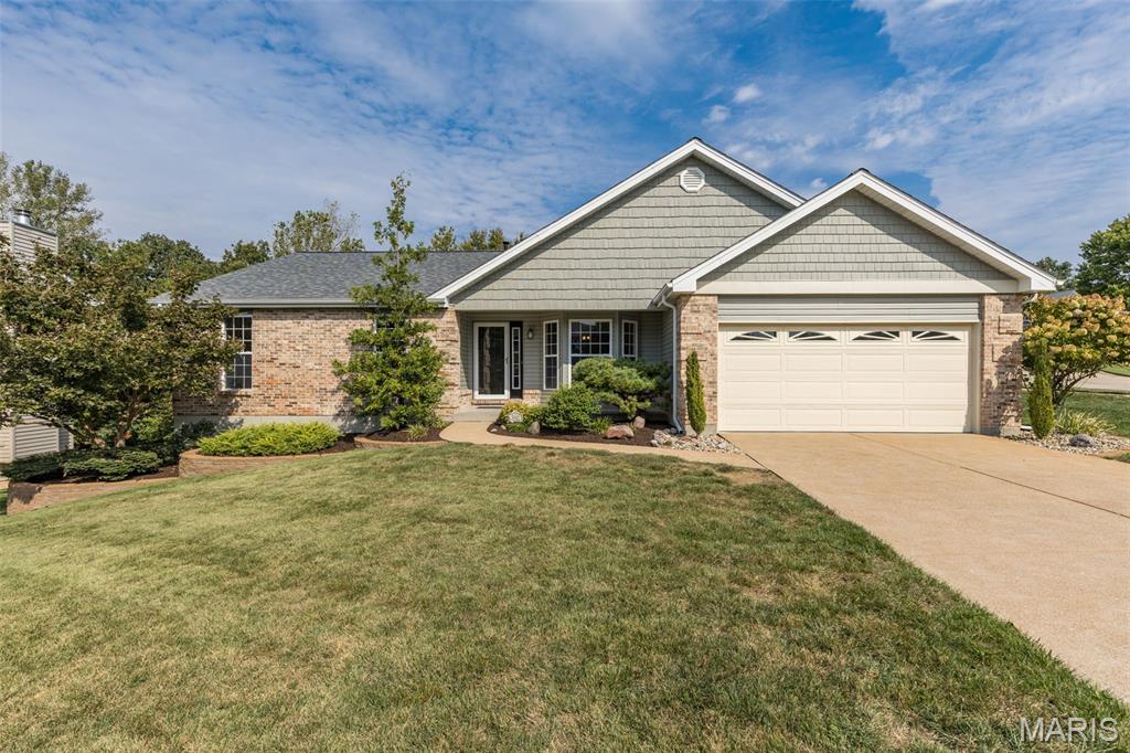 3001 Oakstowne Place Property Photo 1