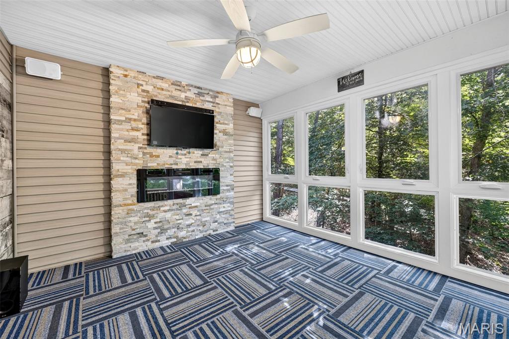 161 Stuart Lane Property Photo 11