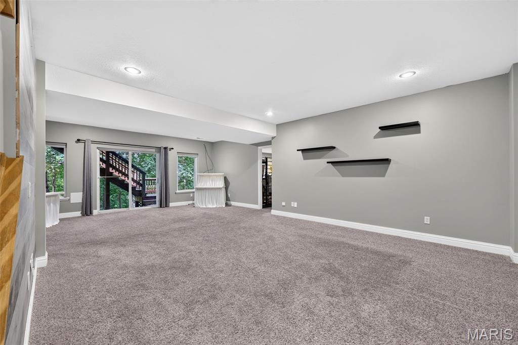 161 Stuart Lane Property Photo 49