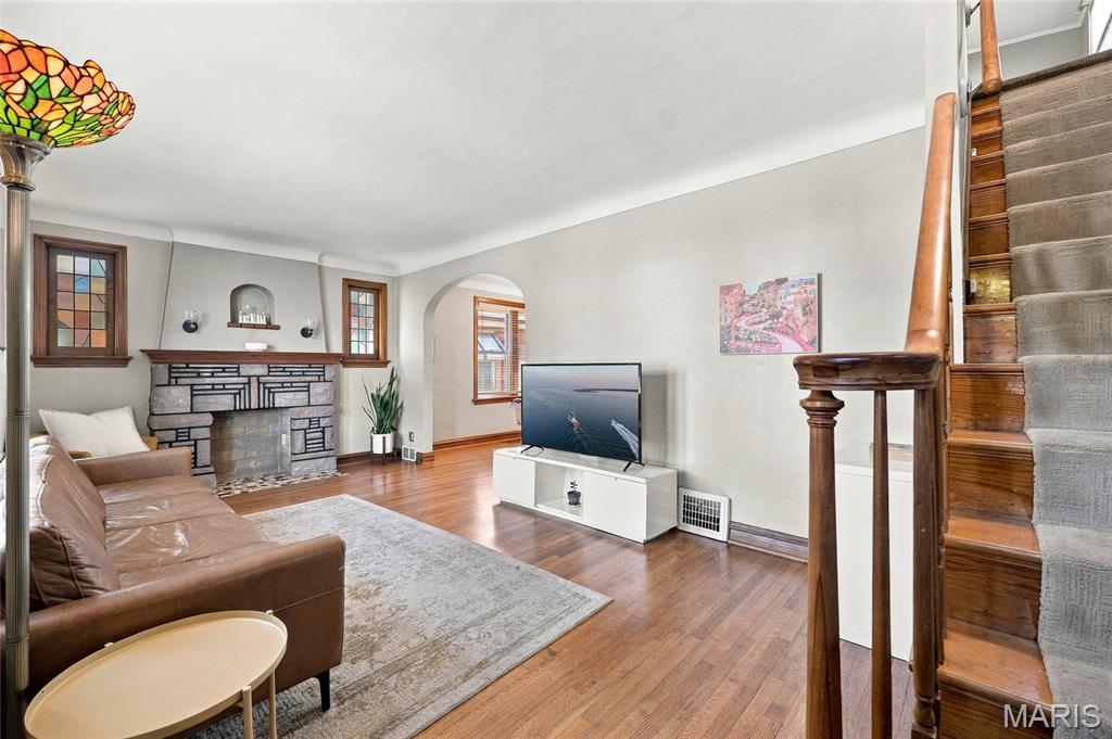 5740 Nottingham Avenue Property Photo 3