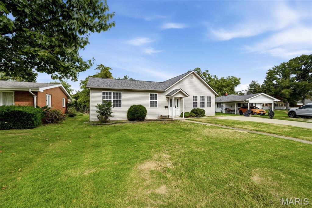523 W Bottom Avenue Property Photo 4