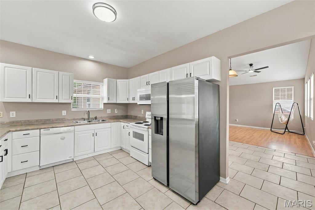 523 W Bottom Avenue Property Photo 9