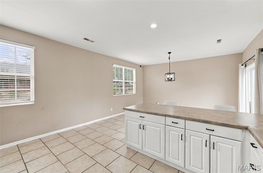 523 W Bottom Avenue Property Photo 11