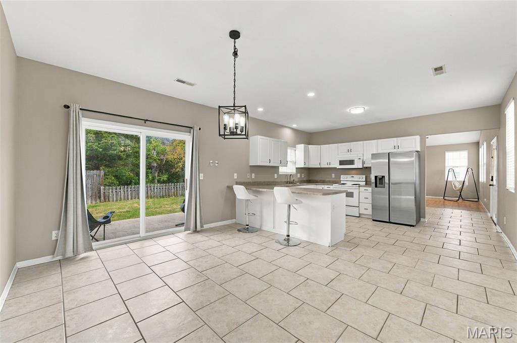 523 W Bottom Avenue Property Photo 14