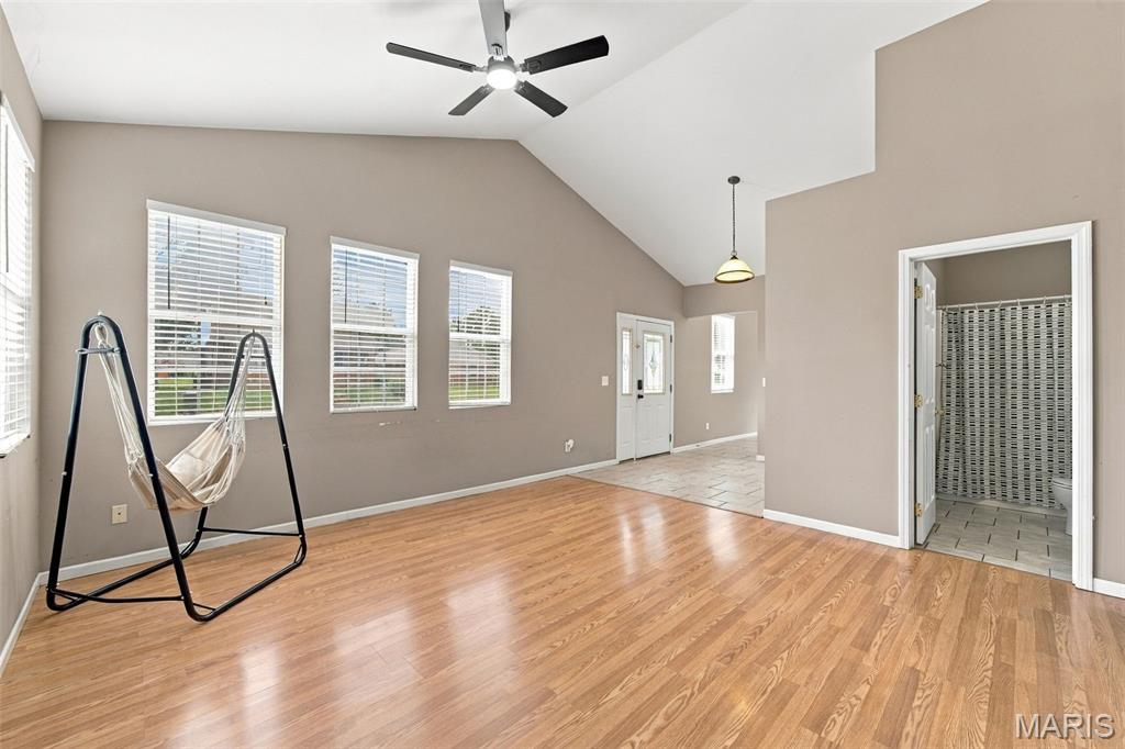 523 W Bottom Avenue Property Photo 18