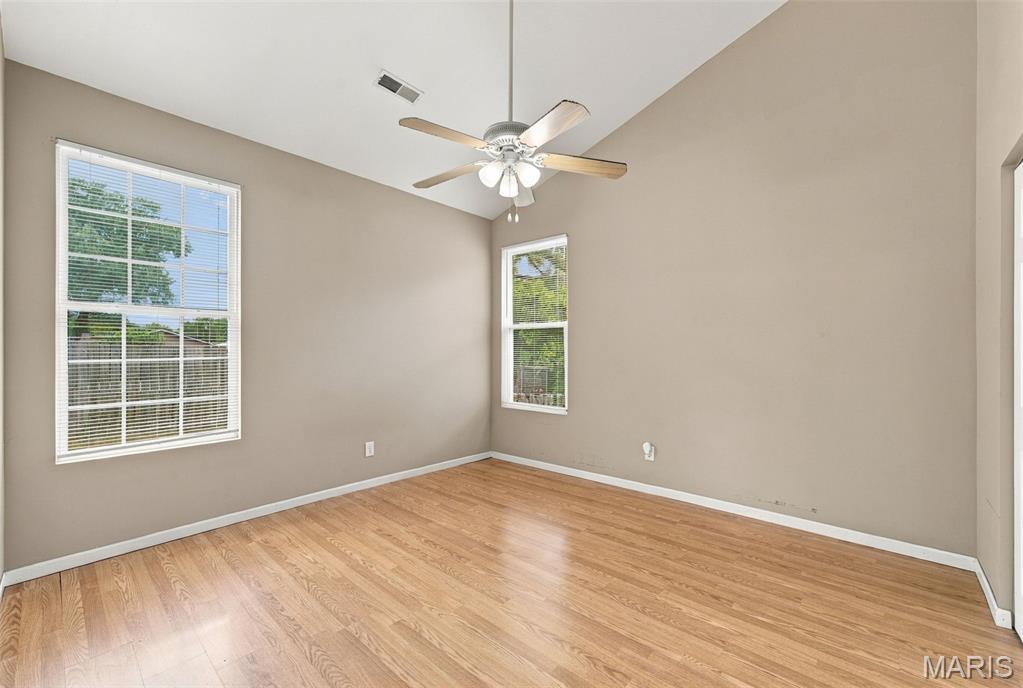 523 W Bottom Avenue Property Photo 23