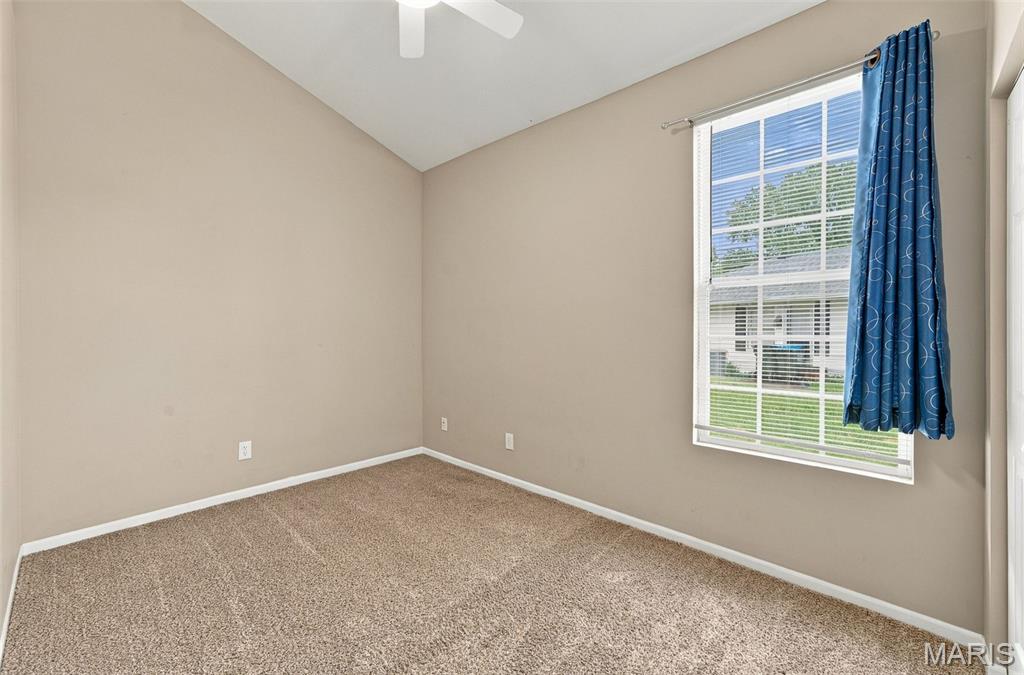 523 W Bottom Avenue Property Photo 27