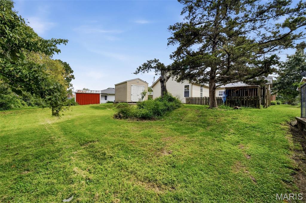 523 W Bottom Avenue Property Photo 34