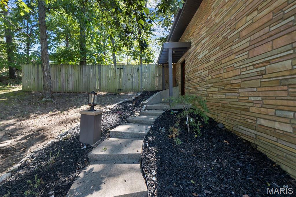 1929 W Cape Rock Drive Property Photo 3