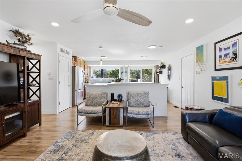 26063075 Property Photo 15