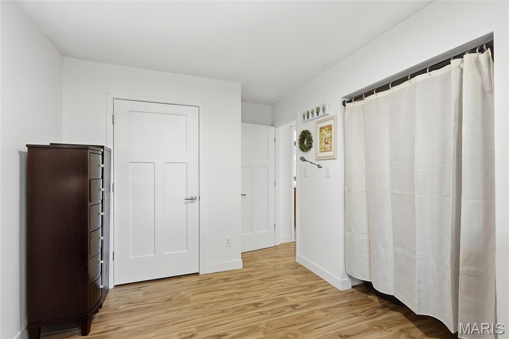 26063075 Property Photo 30