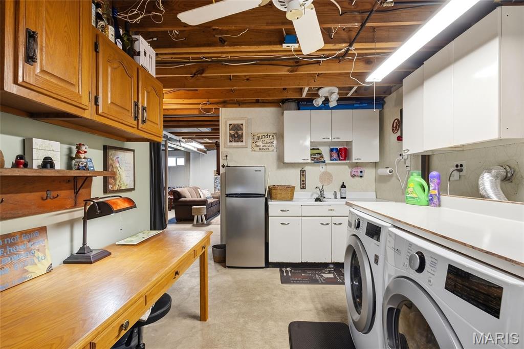26063075 Property Photo 32