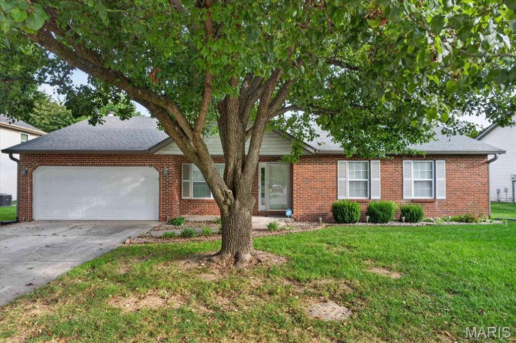 801 Green Haven Drive Property Photo 1