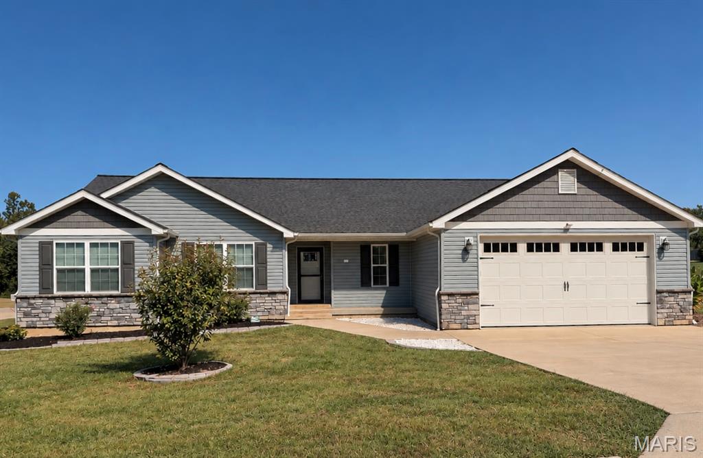212 Redbud Drive Property Photo 1