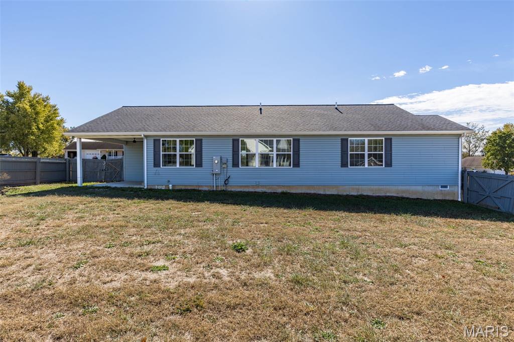 212 Redbud Drive Property Photo 6