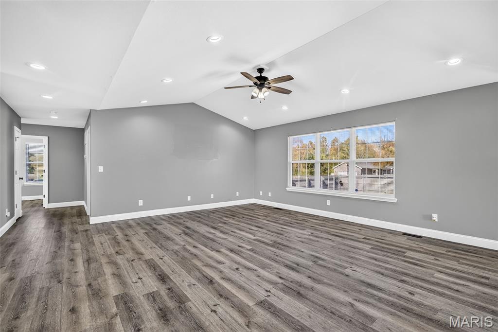 212 Redbud Drive Property Photo 13