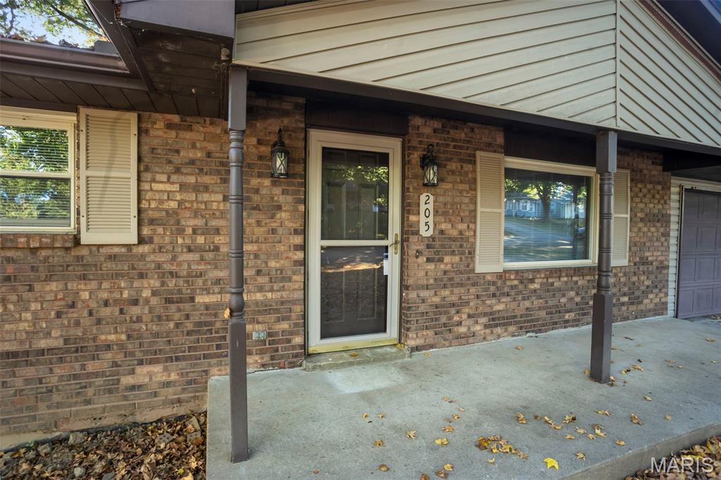205 S Forester Drive Property Photo 4