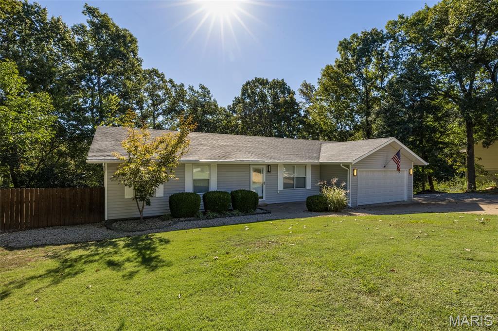 2160 Forest Lane Property Photo 2