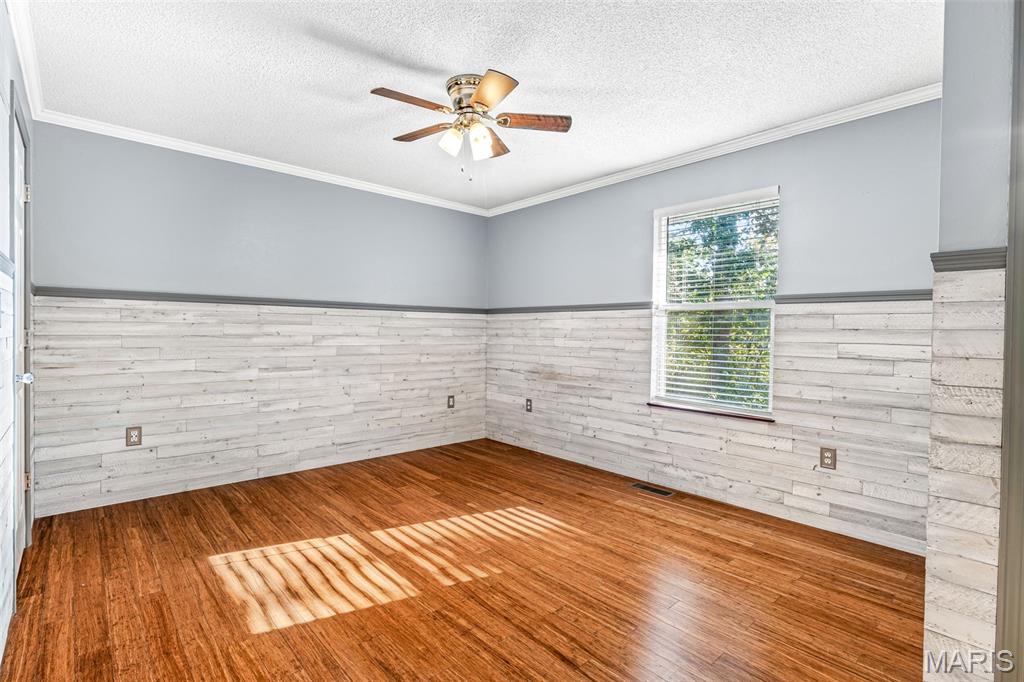 2160 Forest Lane Property Photo 32
