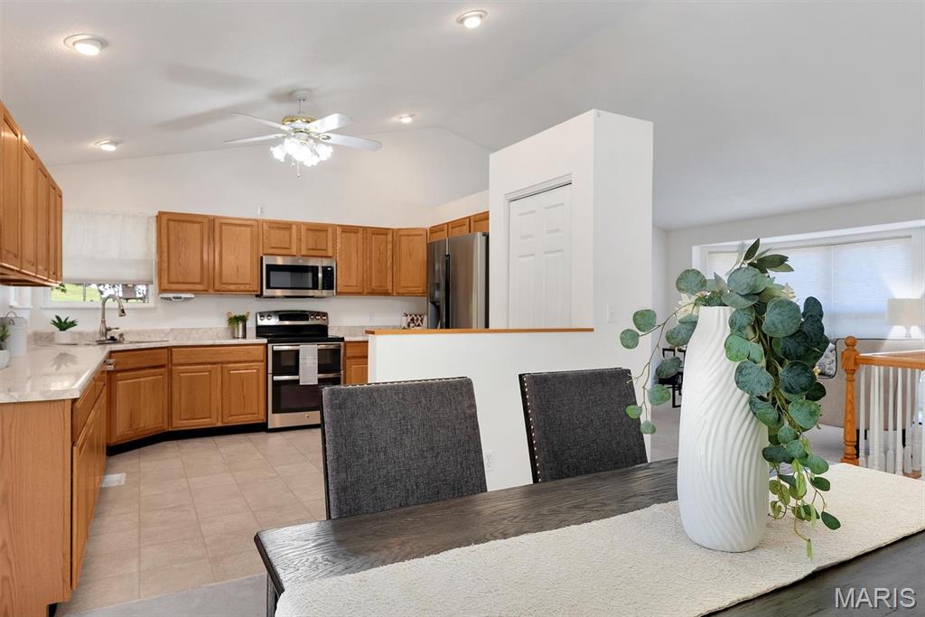 3556 Swan Circle Property Photo 16