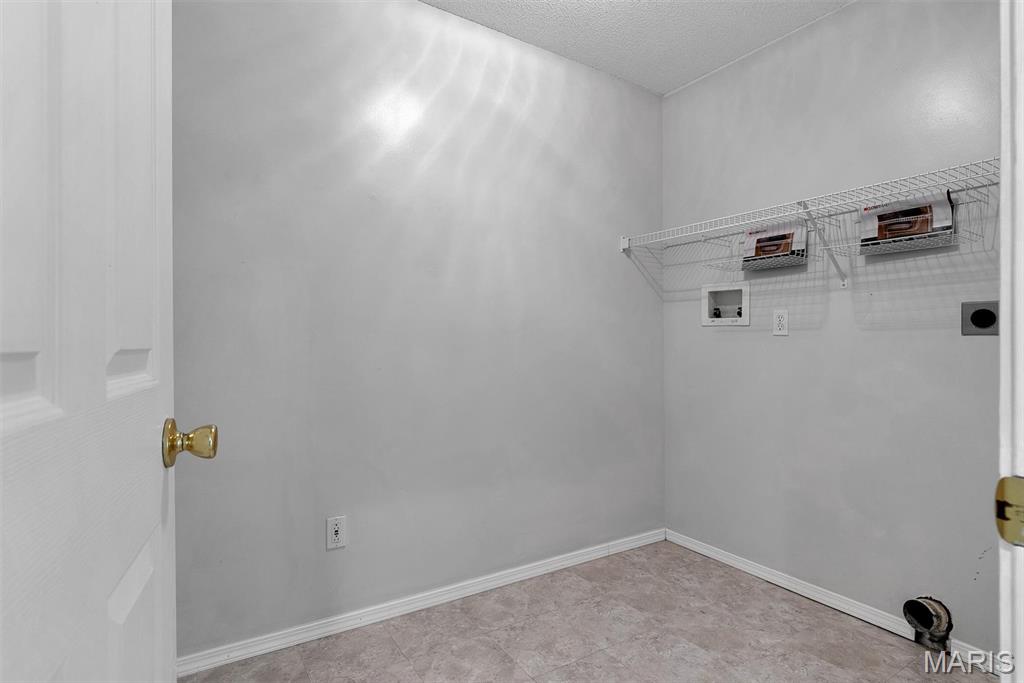 3556 Swan Circle Property Photo 25