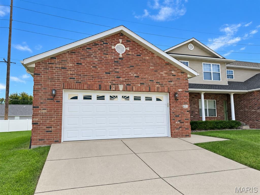 621 Titan Drive Property Photo 1