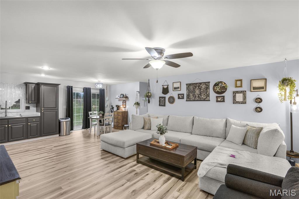 243 Hawks Landing Property Photo 3