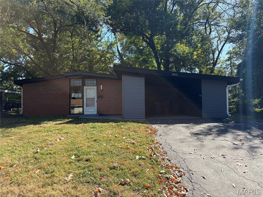 8410 Bayberry Drive Property Photo 1