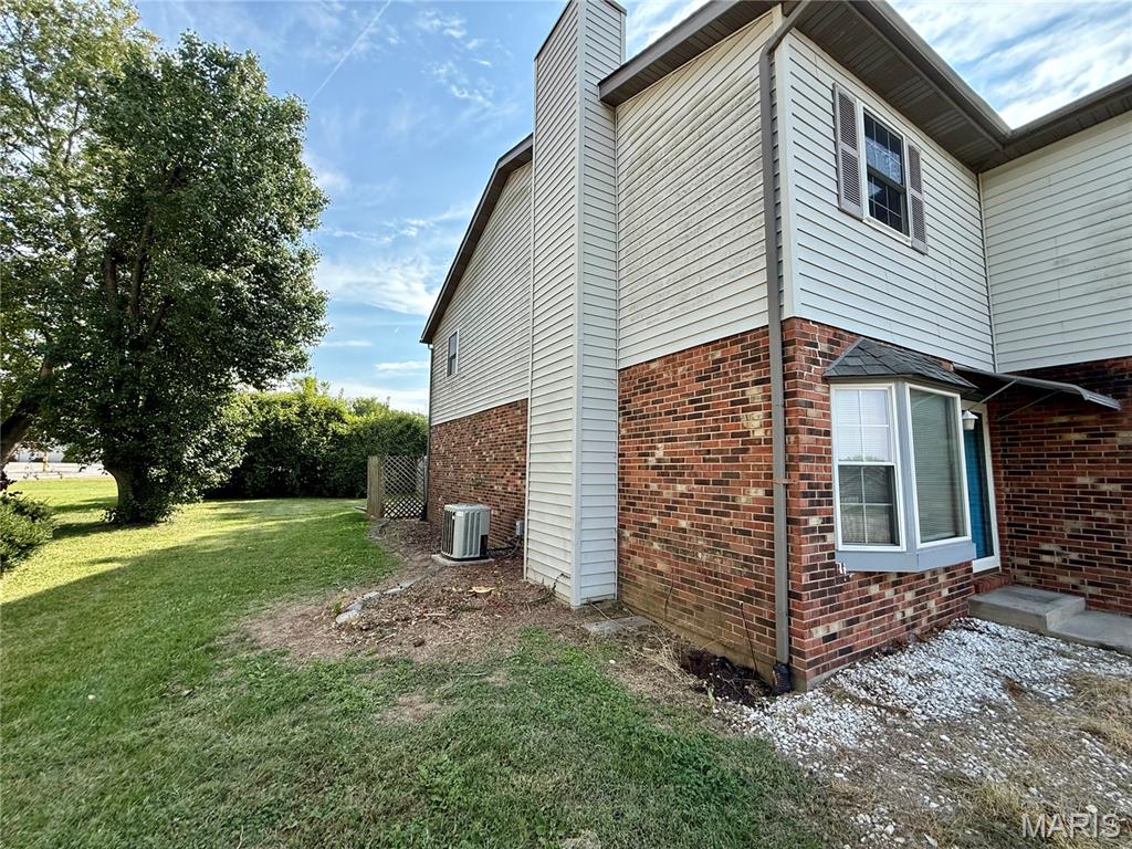 31 Twin Oaks Drive Property Photo 2