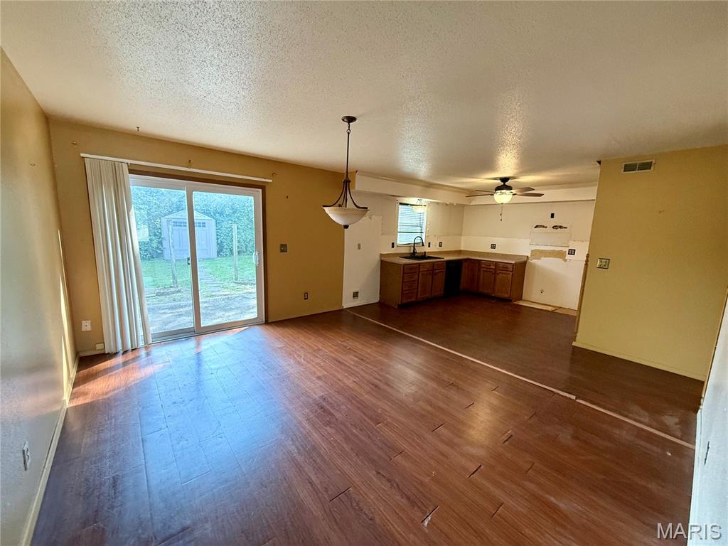 31 Twin Oaks Drive Property Photo 7