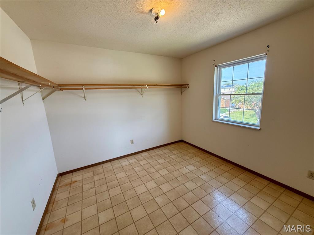 31 Twin Oaks Drive Property Photo 16