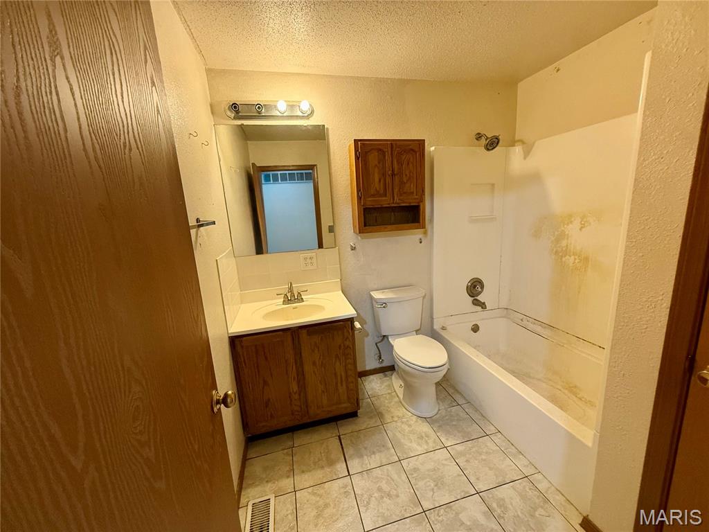 31 Twin Oaks Drive Property Photo 19