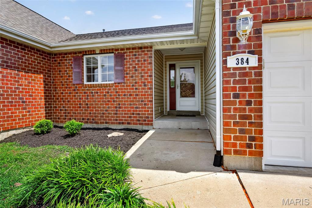 384-386 Shadow Pines Drive Property Photo 6