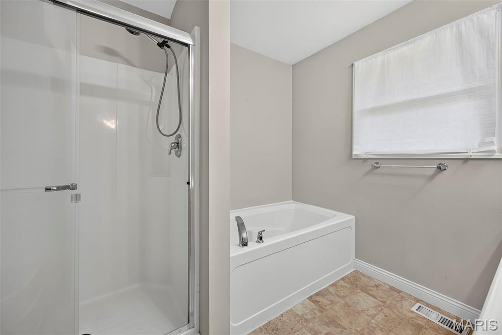384-386 Shadow Pines Drive Property Photo 24