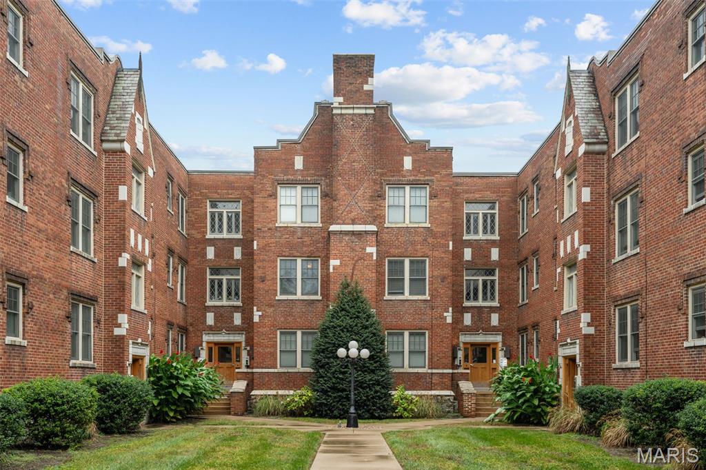 4101 Magnolia Avenue 206