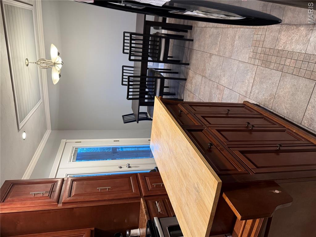 1093 Orchard Trail Property Photo 4