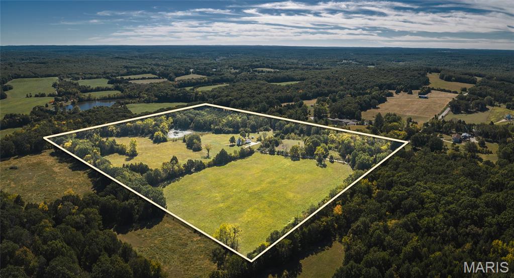 8134 Diamond School Road Property Photo 1