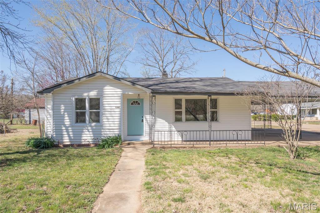 1201 S. Main St. Property Photo 1