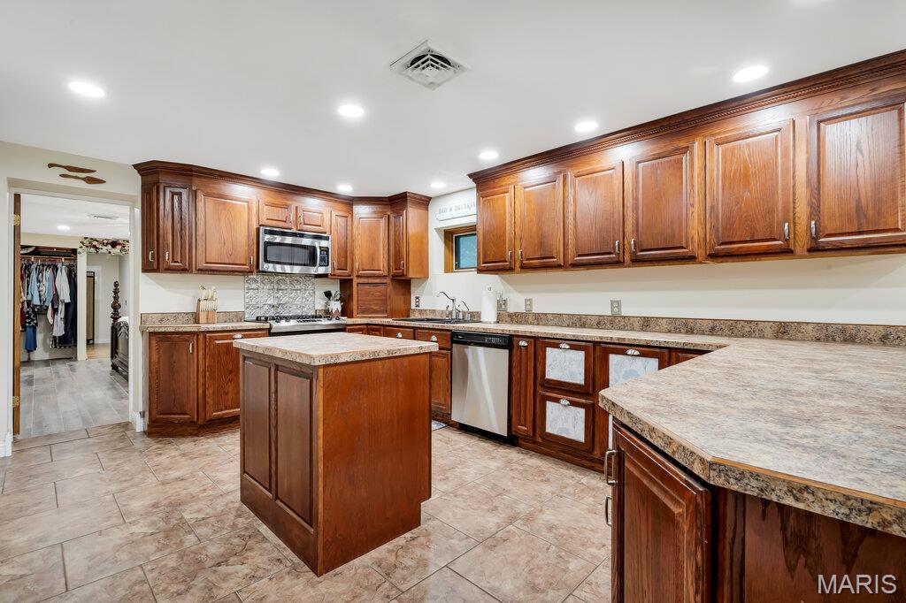 2160 Highway Property Photo 4