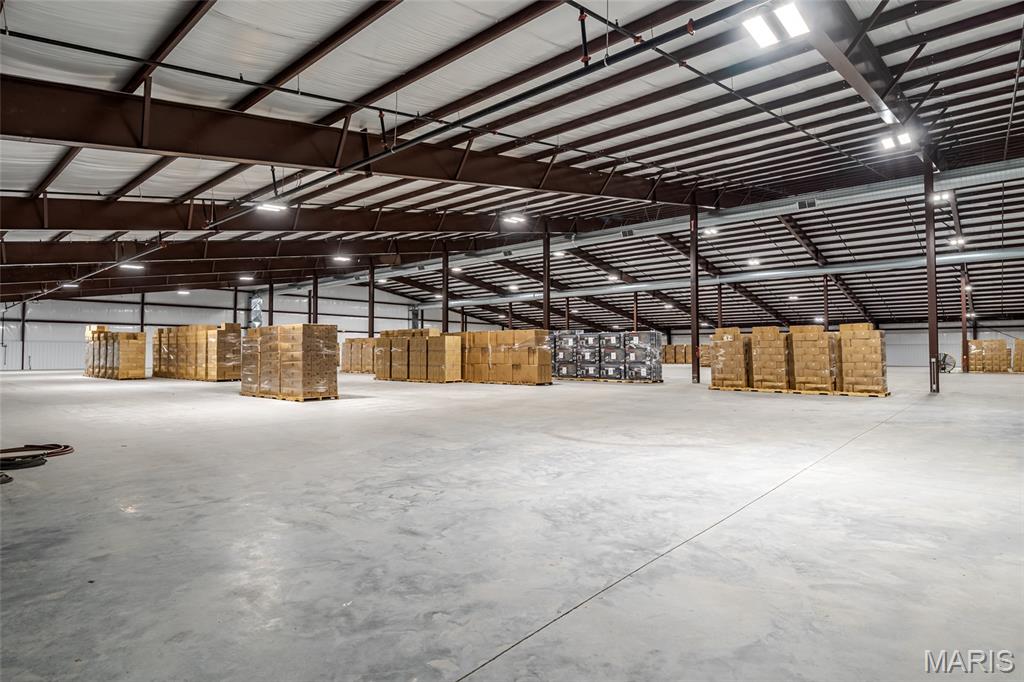 100 Industrial Drive Property Photo 11