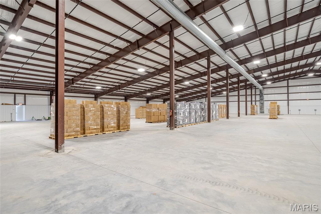 100 Industrial Drive Property Photo 12