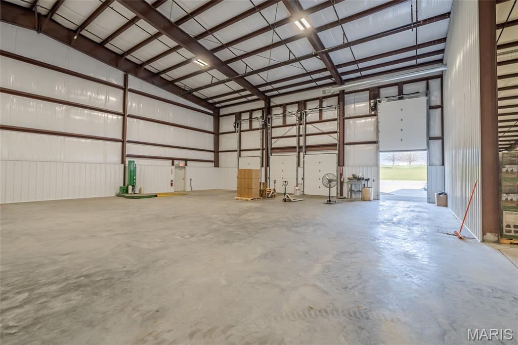100 Industrial Drive Property Photo 18