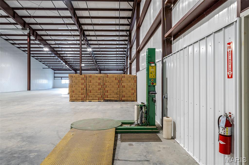 100 Industrial Drive Property Photo 20