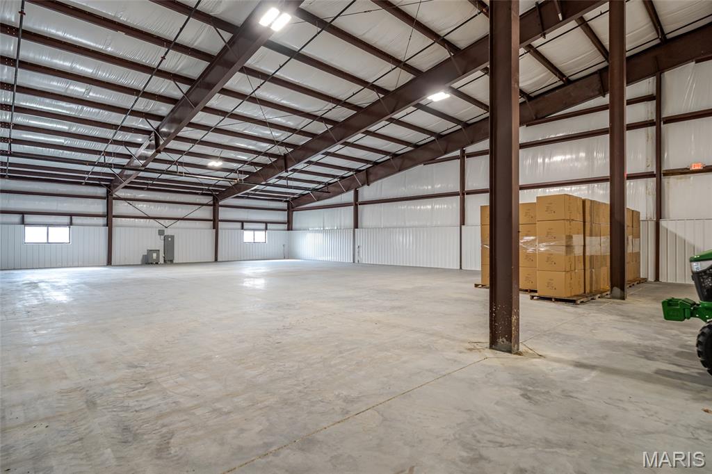 100 Industrial Drive Property Photo 22