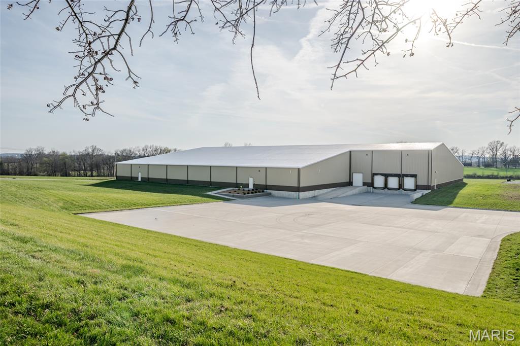 100 Industrial Drive Property Photo 31