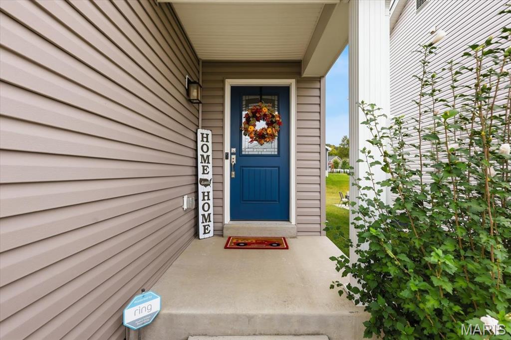 600 Summer Breeze Lane Property Photo 4