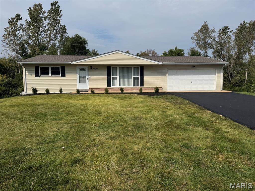 11923 Barkman Drive Property Photo 1