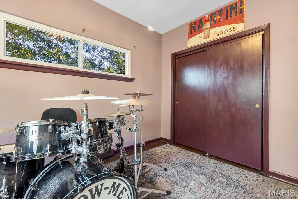 26063227 Property Photo 38